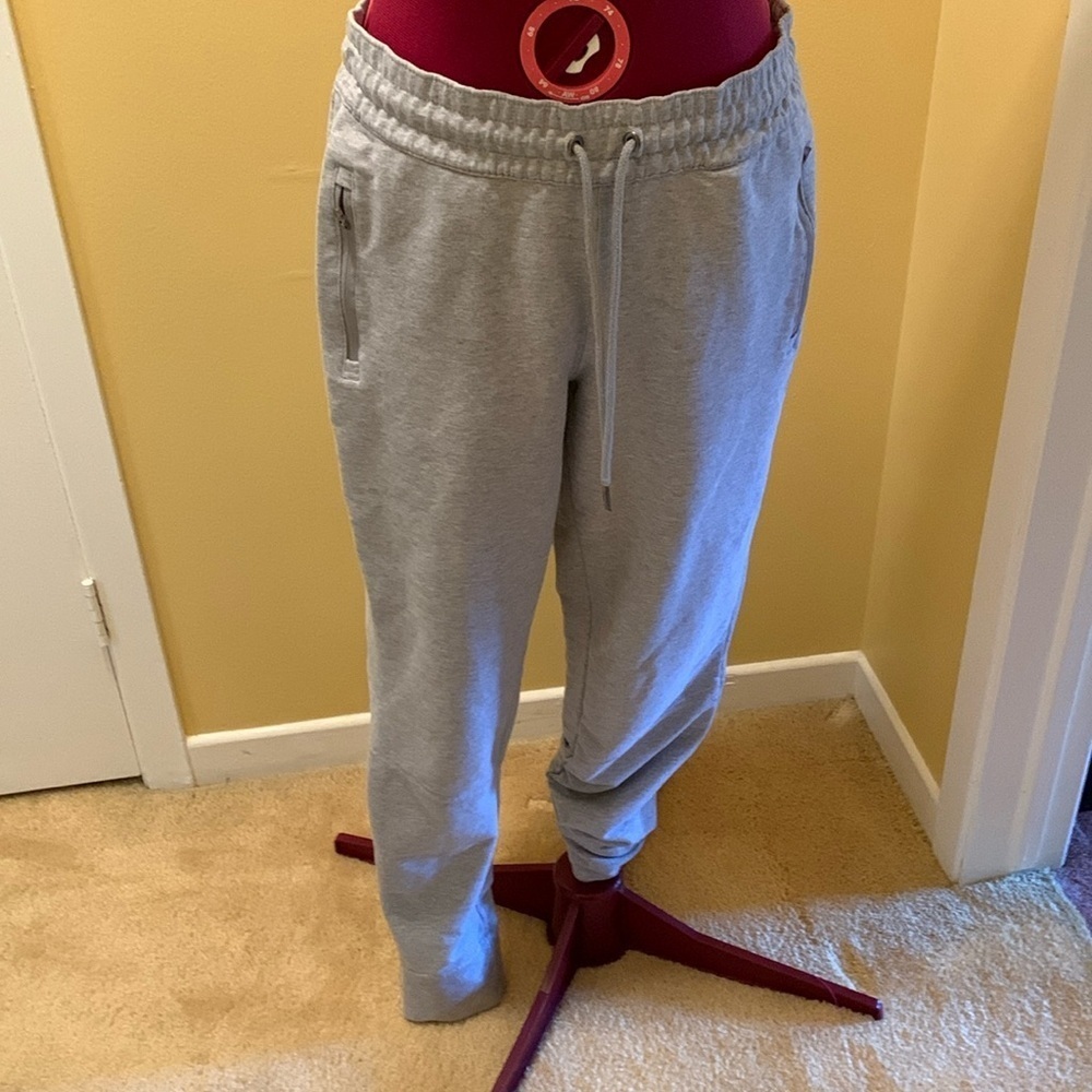 Reebok Women's Cozy Fleece Jogger Sweatpants with Pockets